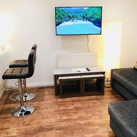 Апартаменты Fountain View 1Br Flat Oxford - Free Parking Экстерьер фото